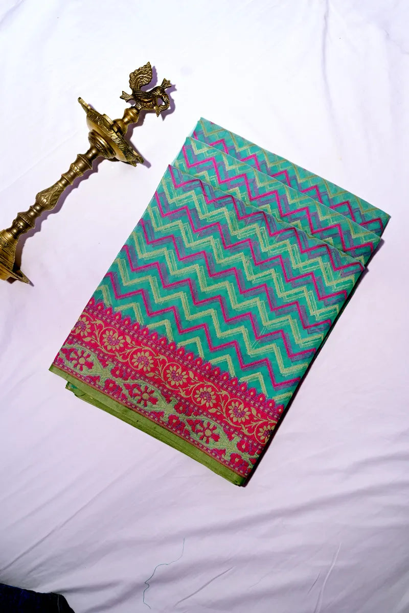 Turquoise Green Handloom Cotton Saree featuring Gold & Pink Chevron Pattern with Contrast Border(RLSS-264)