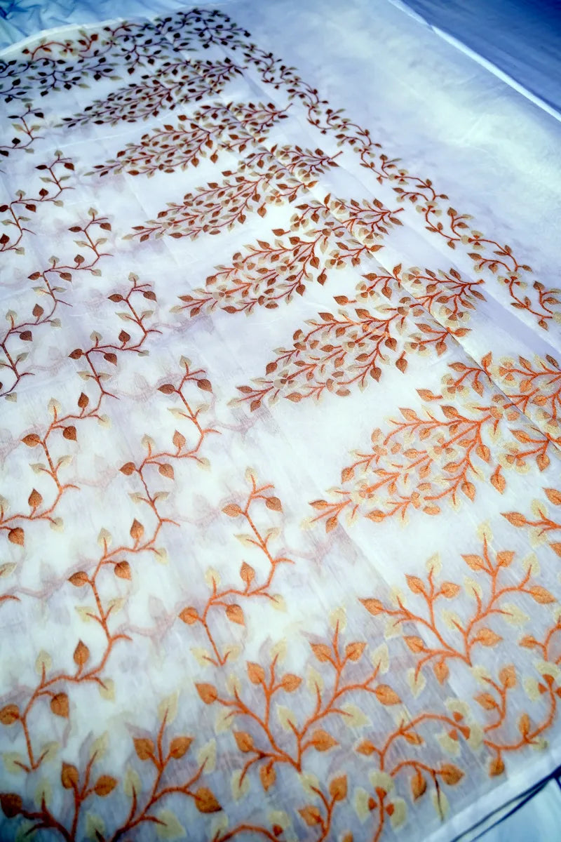 Ivory Handloom Cotton Saree featuring All-Over Autumn Leaf Jaal Design(RLSS-257)