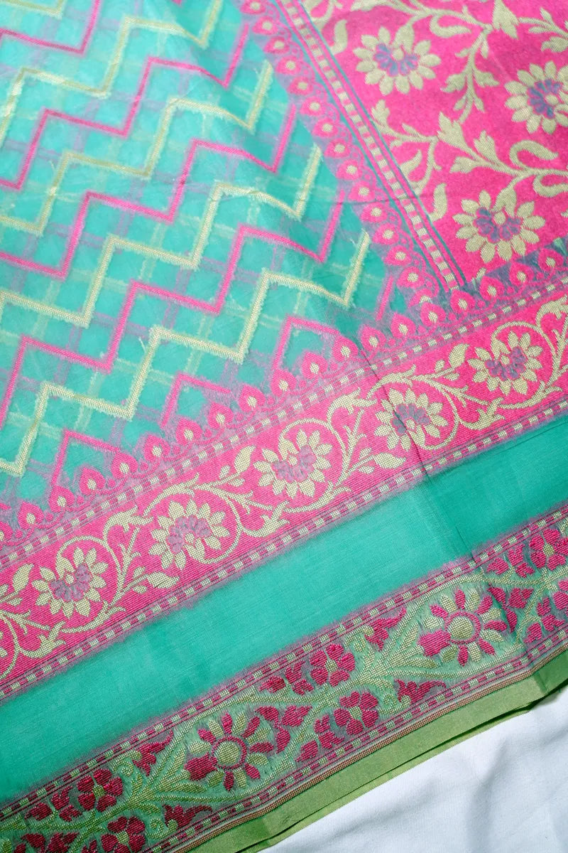 Turquoise Green Handloom Cotton Saree featuring Gold & Pink Chevron Pattern with Contrast Border(RLSS-264)