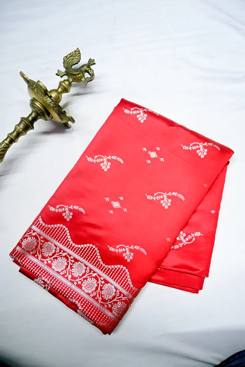 Bridal Sindoor Red Banarasi Silk Saree with Scalloped Golden Zari Floral Border (RLSS-286)