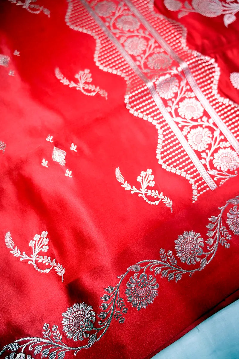 Bridal Sindoor Red Banarasi Silk Saree with Scalloped Golden Zari Floral Border (RLSS-286)