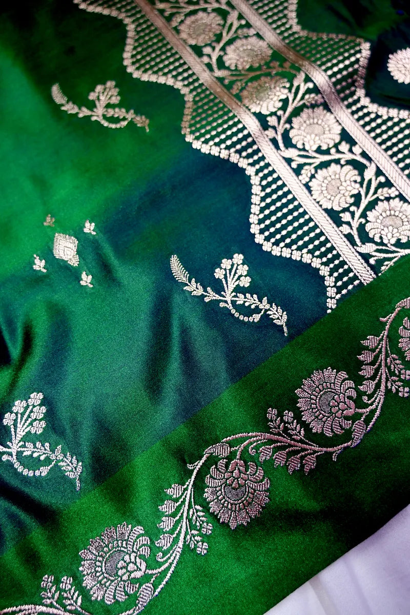 Emerald Green Banarasi Silk Saree with Scalloped Golden Zari Floral Border(RLSS-287)
