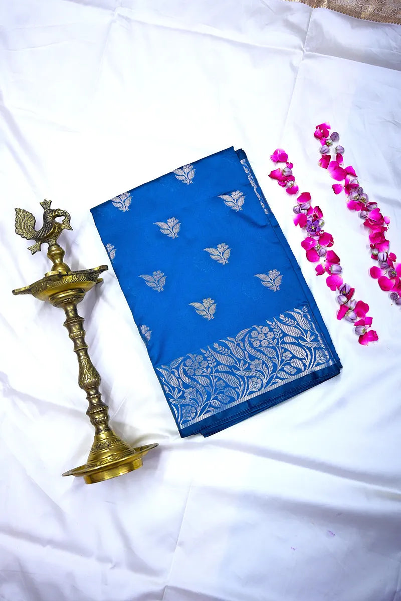 Royal Blue Traditional Banarasi Kataan Silk Saree with Intricate Silver Zari Border(RLSS-152)