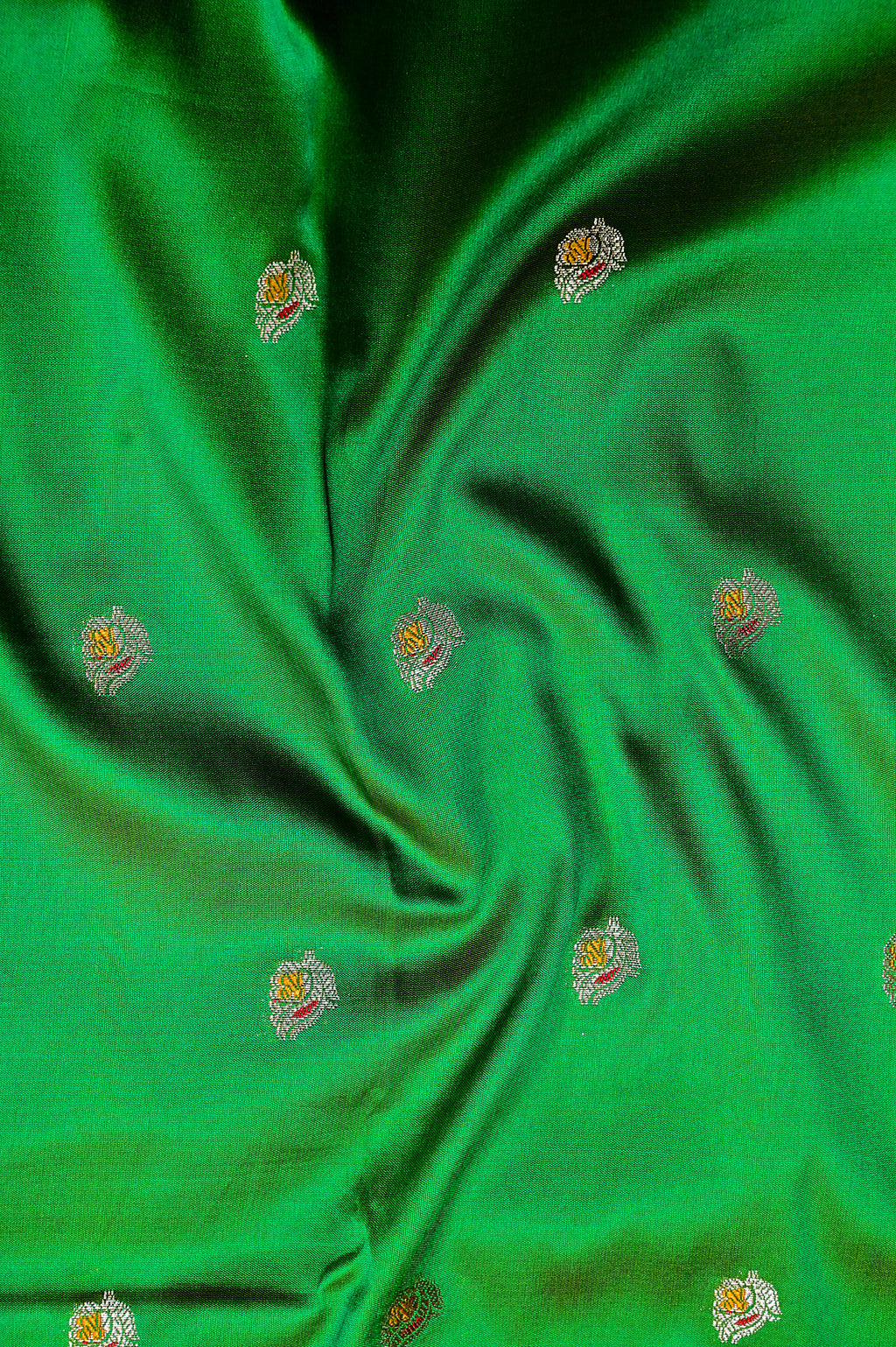 Emerald Green Banarasi Kataan  Silk Saree with Meenakari Floral Butis & Woven Border(RLSS-137)